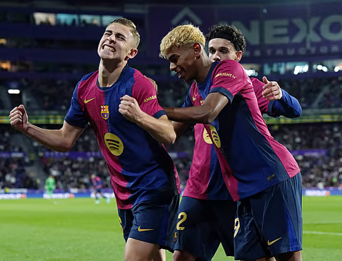 এক মৌসুমে সবচেয়ে বেশি গোল, নিজেদের রেকর্ড ভাঙতে পারবে কি বার্সা